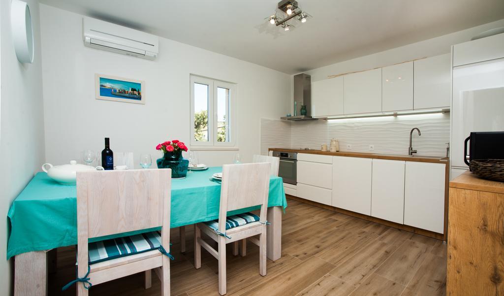 Apartments Villa Laguna With Pool Razanj Room photo