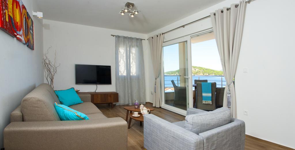 Apartments Villa Laguna With Pool Razanj Room photo